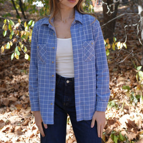 Women's Magnetic Button Front Curved Hem Blue and White Window Flannel Shirt