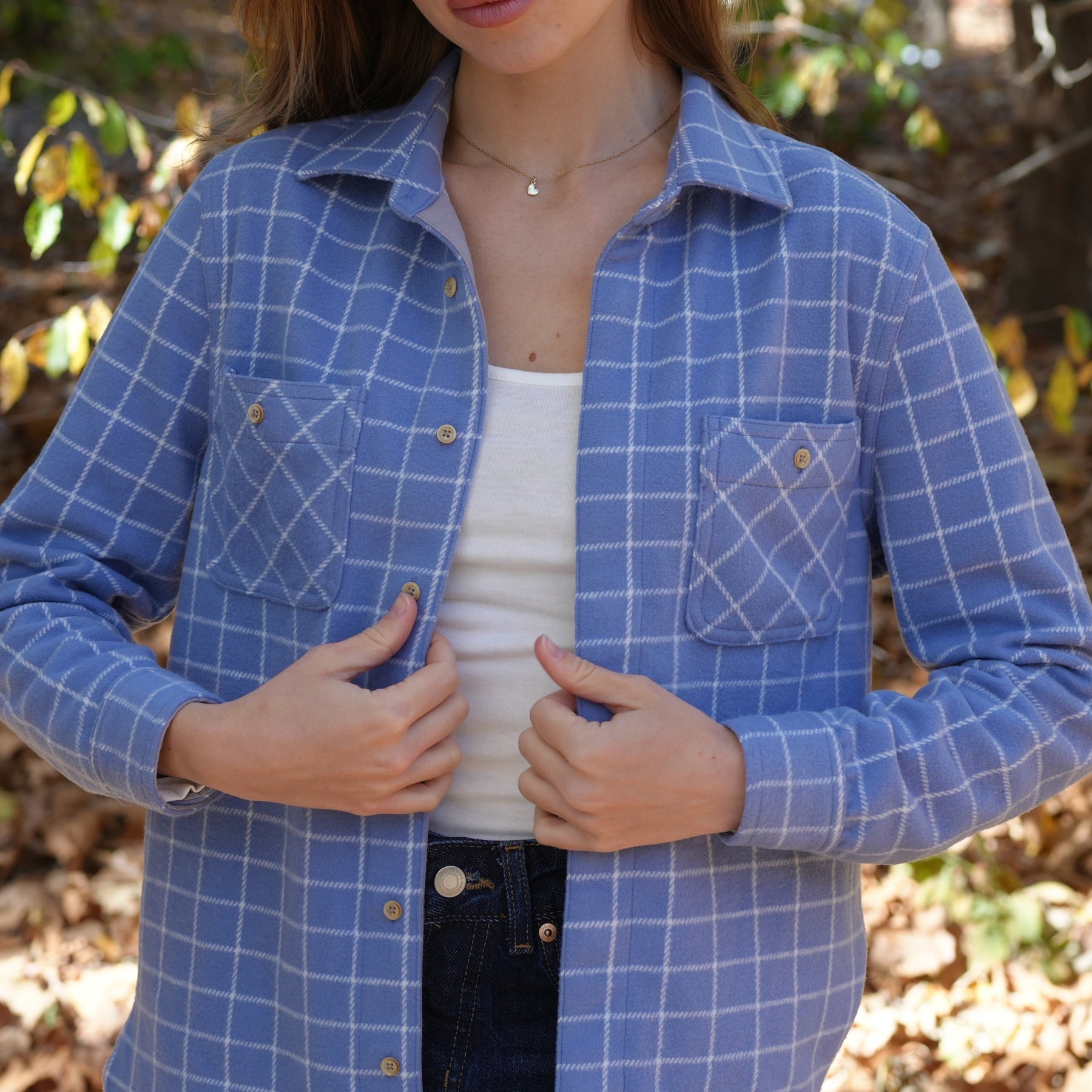 Women's Magnetic Button Front Curved Hem Blue and White Window Flannel Shirt